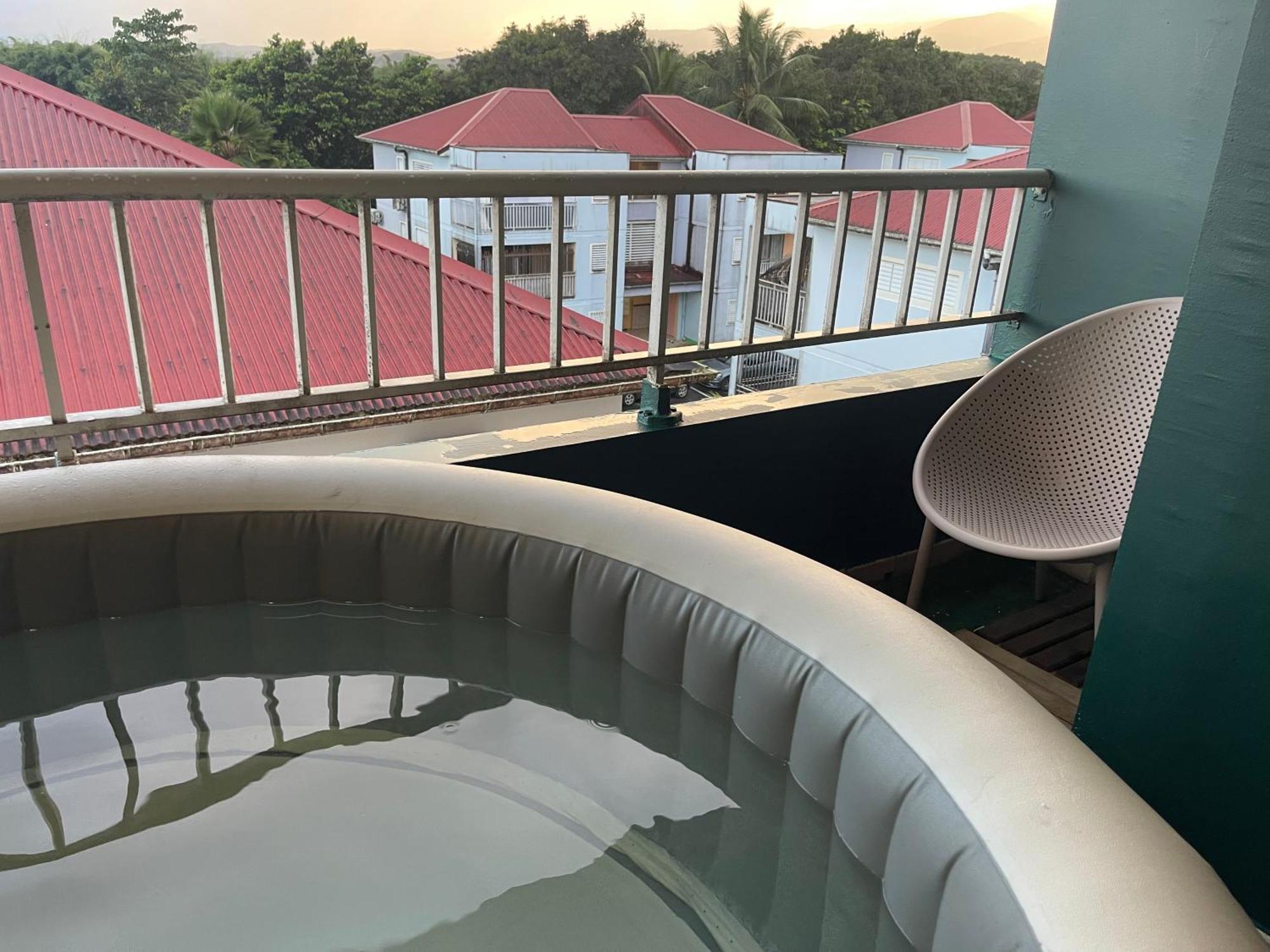 Appart Spa 20 Min Port Croisiere Et Aeroport Sainte-Rose Bagian luar foto